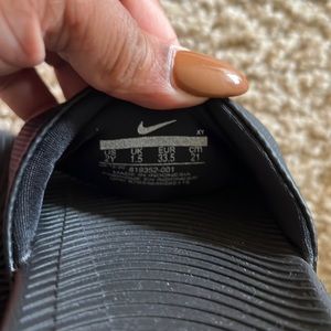 Kids Nike slides